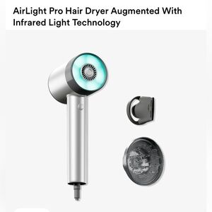 L’Oréal air light pro blow dryer